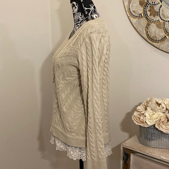 EUC Large Monteau cable sweater with sheer lace - Picture 3 of 7